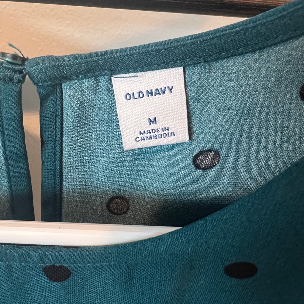Old Navy green and black shift dress size medium. - Picture 2 of 2
